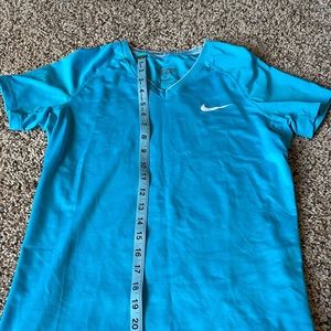 Light blue Nike fitted T-shirt